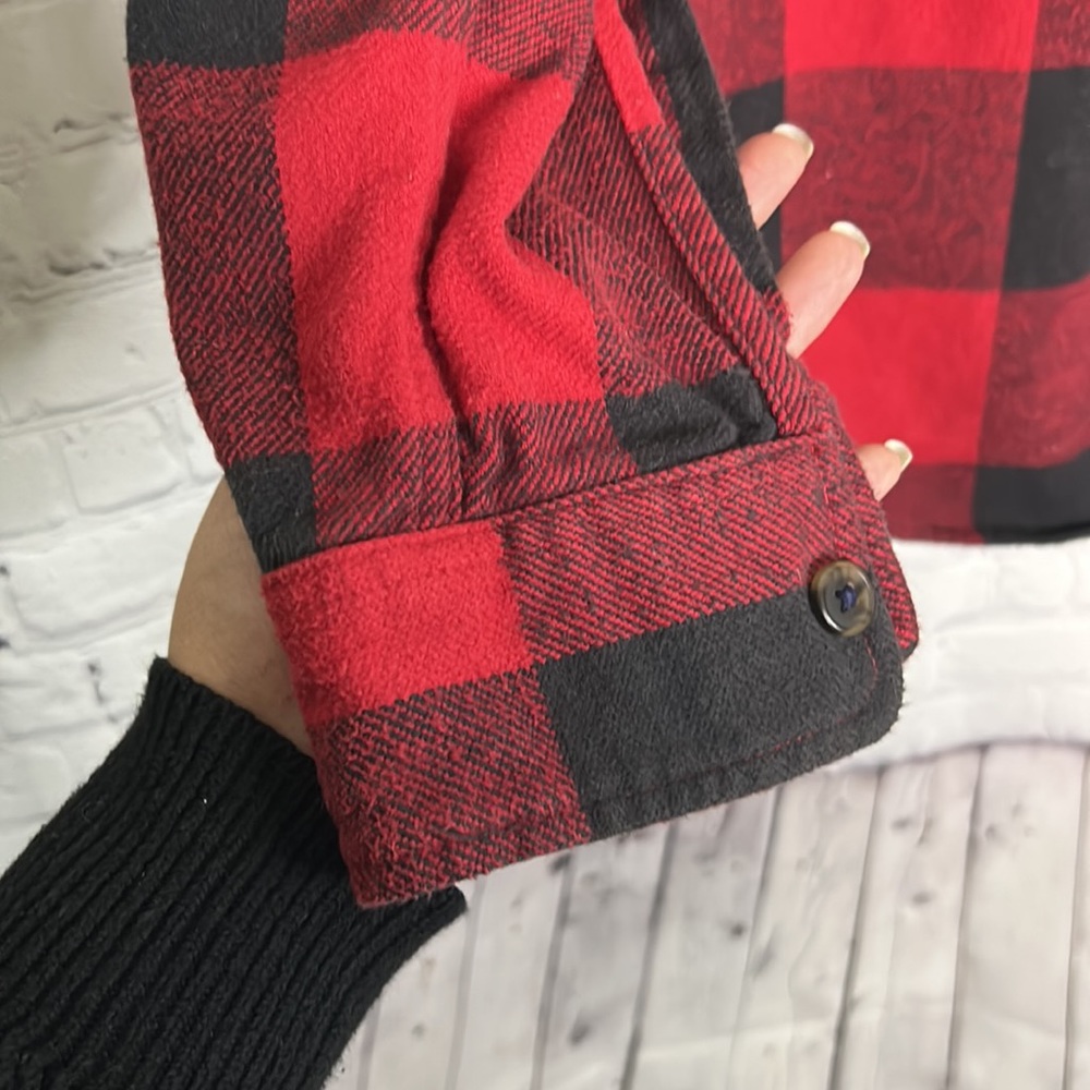 St John’s Bay LS Buffaloes Plaid Flannel Sz M - Picture 4 of 6